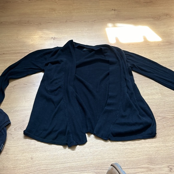 Black long sleeve cardigan - Picture 2 of 2